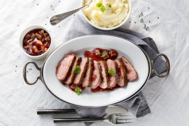 À table / Filets de canette aux figues par L'atelier des Chefs