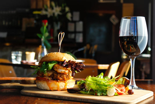 Je bois quoi, avec mon burger ?